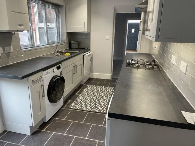 Property photo 3 of 10 5143053
