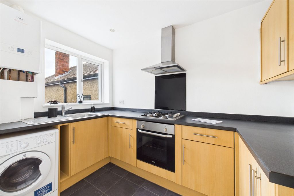 Property photo 2 of 7 Picture No. 09