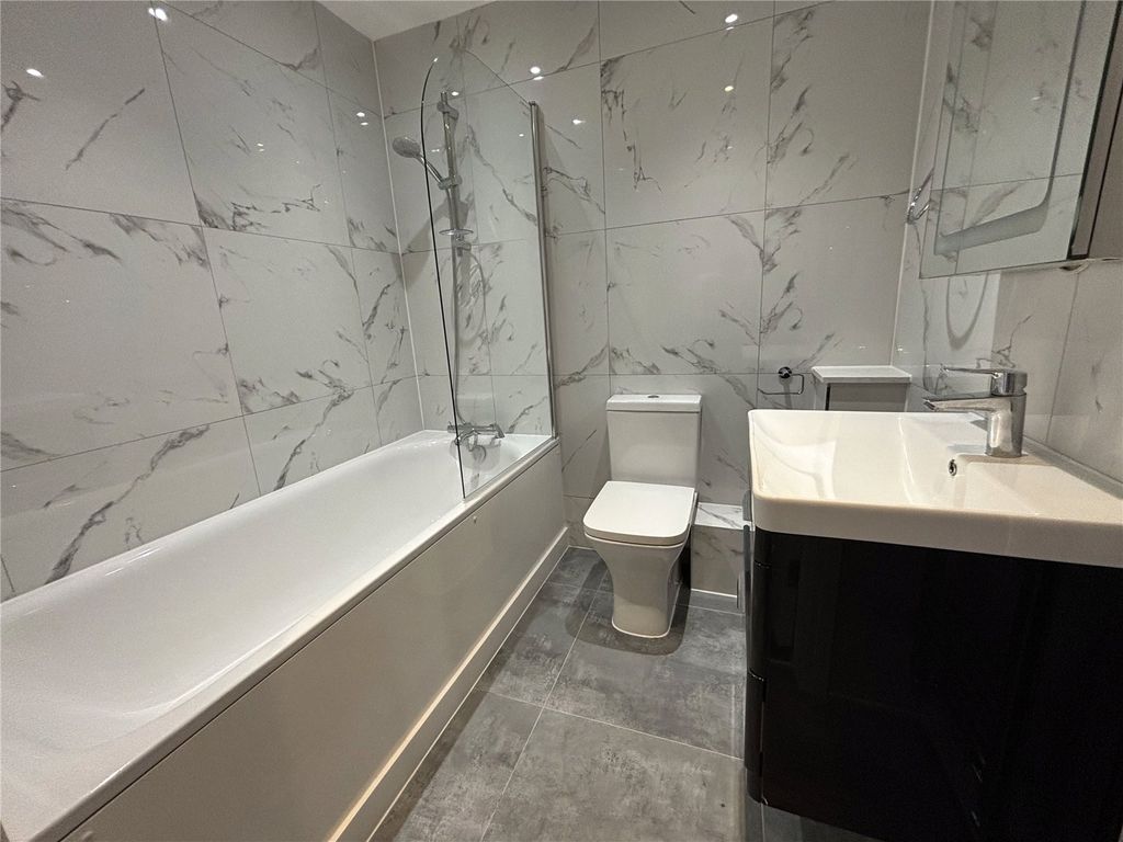 Property photo 3 of 11 Picture No. 01