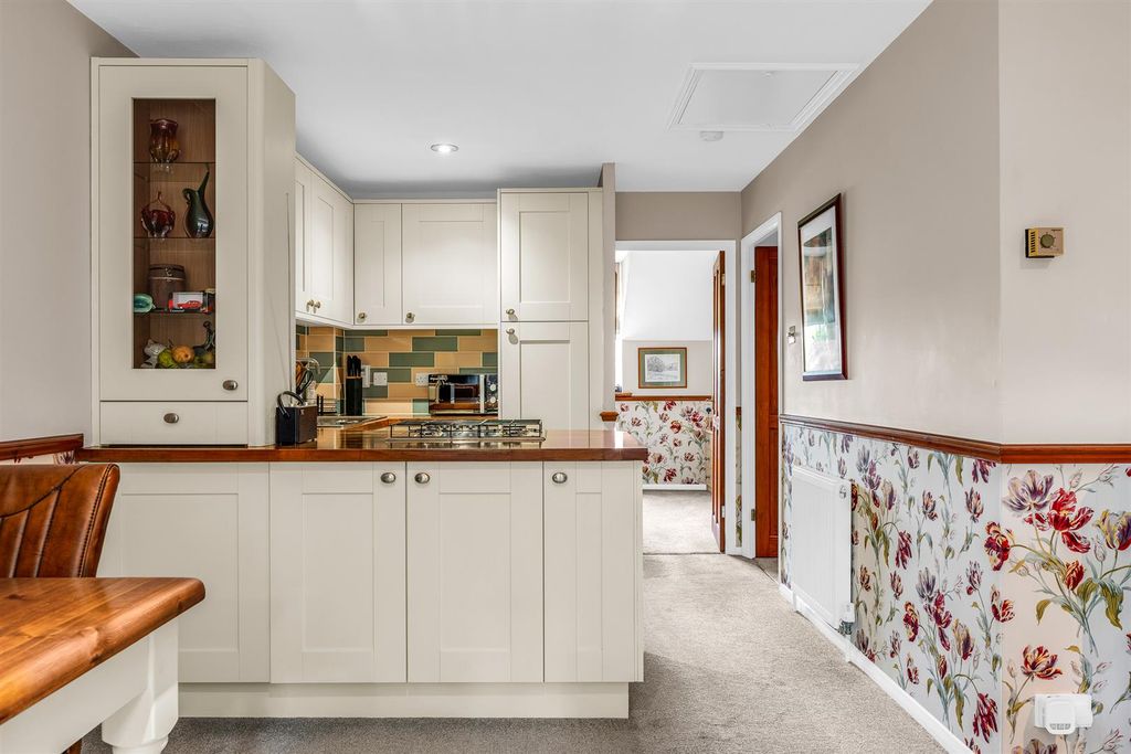 Property photo 3 of 11 Internal-9.Jpg