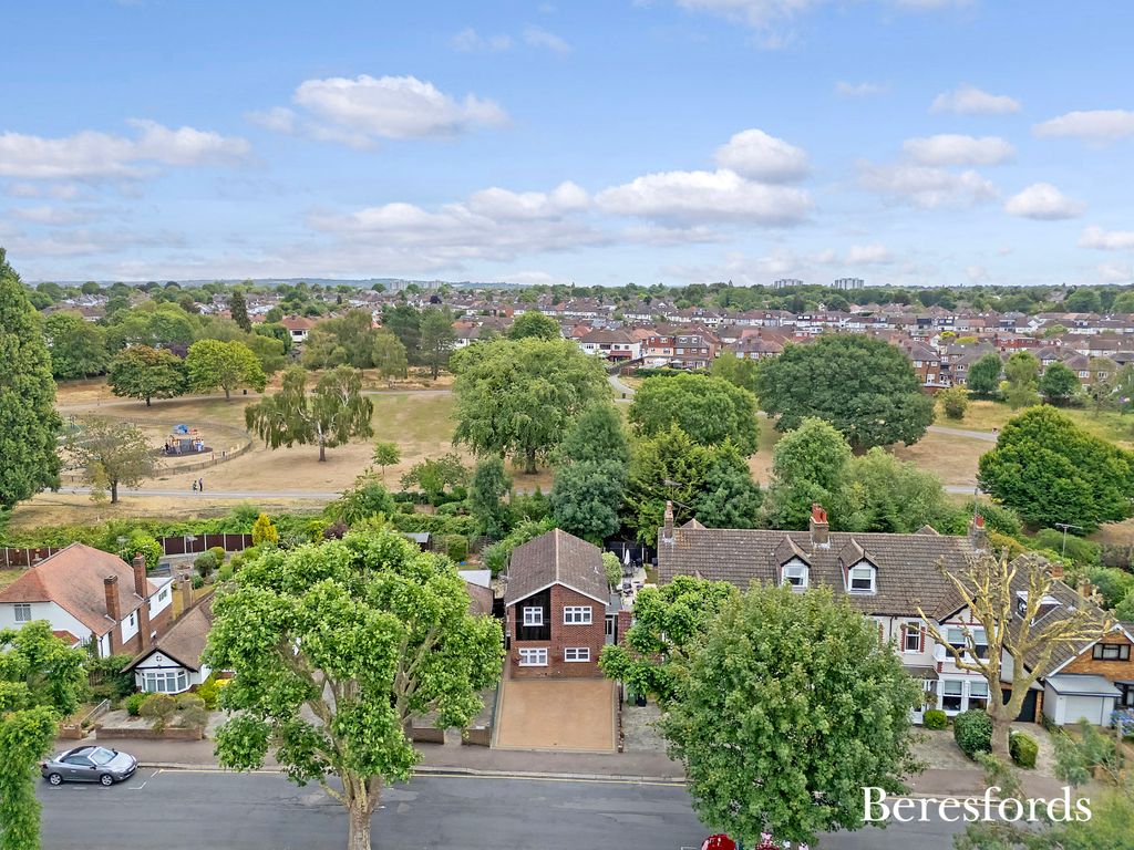 Property photo 2 of 24 Picture No. 04