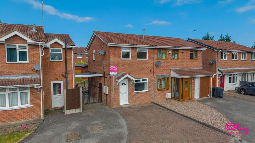 Property photo 1 of 23 Rosecroft Gardens, Swadlincote (1).Jpg