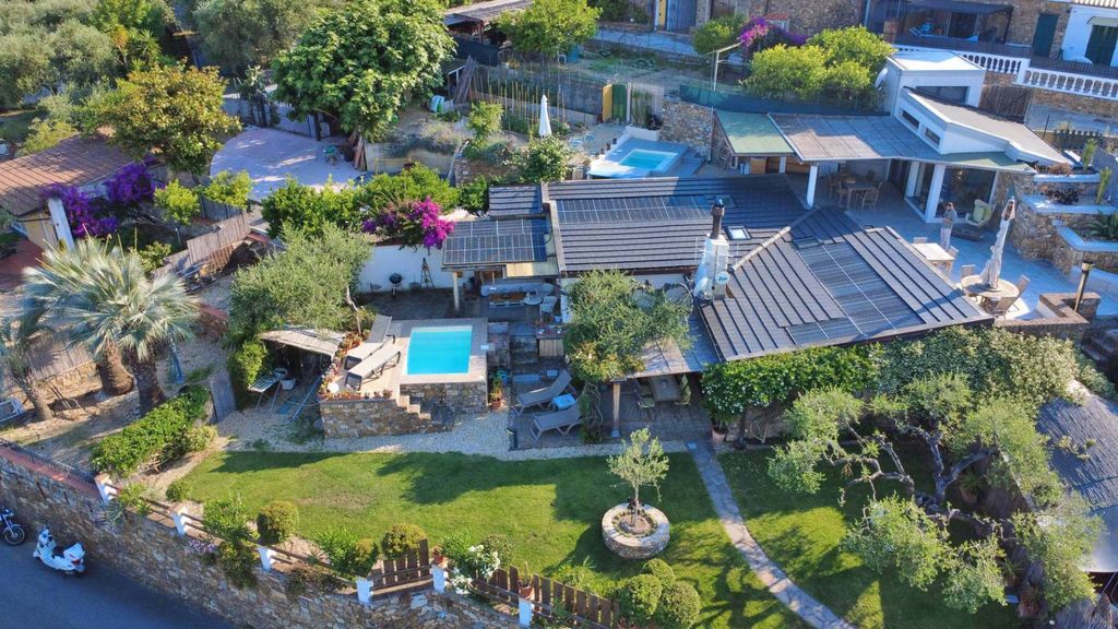 Property photo 1 of 9