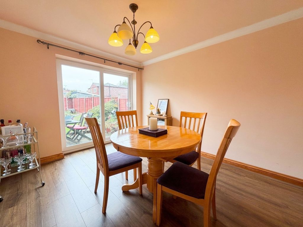 Property photo 3 of 12 Lounge/ Diner