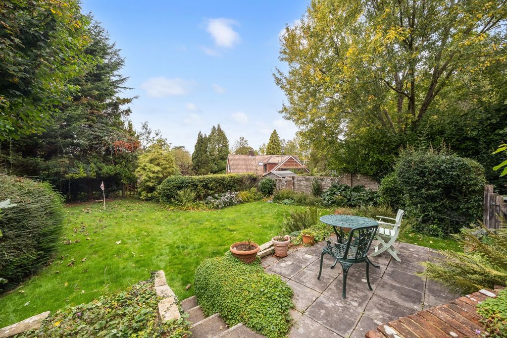 Additional image 24 of 6 bed semi-detached house for salePaddockhall Road, Haywards Heath RH16