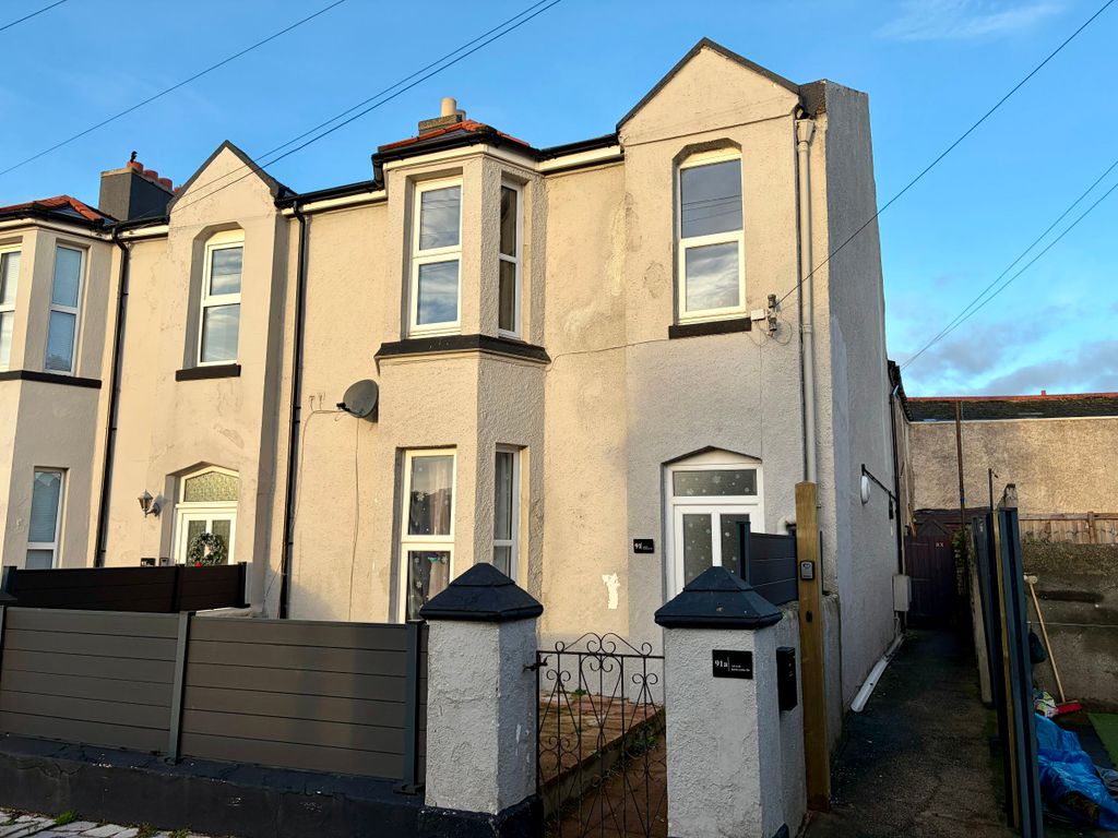 Property photo 1 of 11