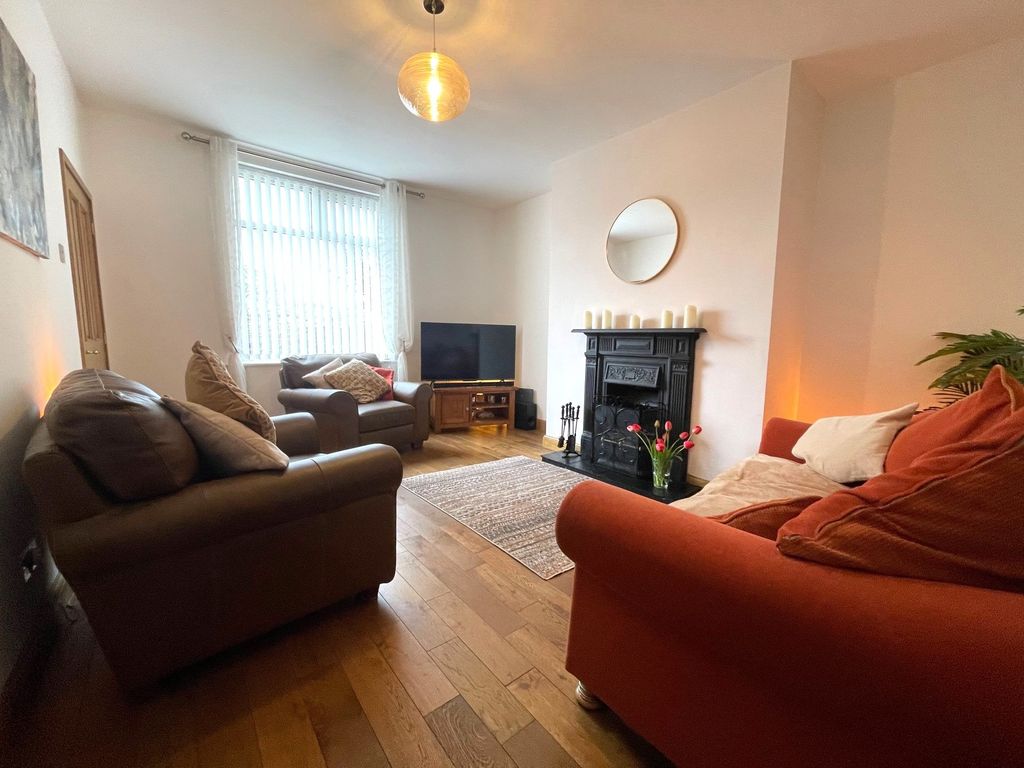 Property photo 2 of 18 Photograph 2