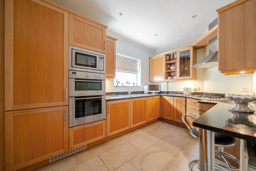 Property photo 3 of 13 1471751-17-6A1Ed1...