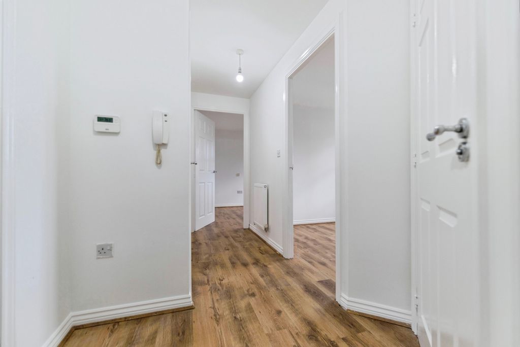 Property photo 2 of 14 Pbox-Img.Jpg