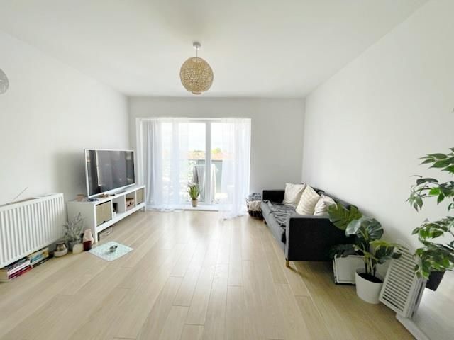 Property photo 2 of 6 Lounge