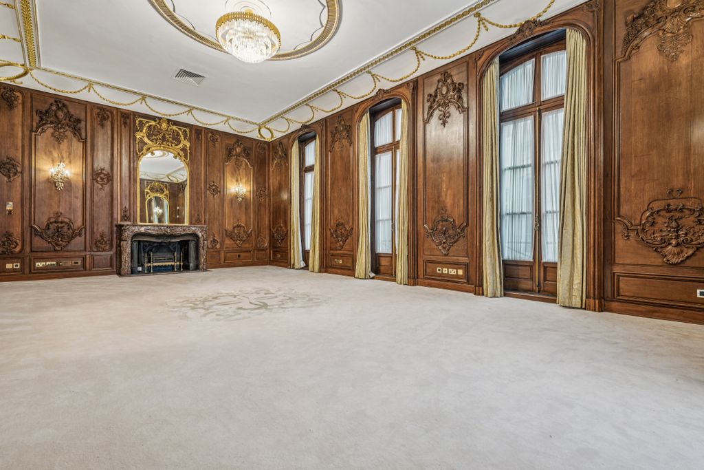 Property photo 3 of 11