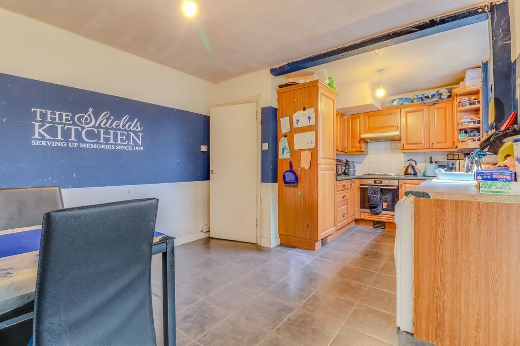 Property photo 3 of 13