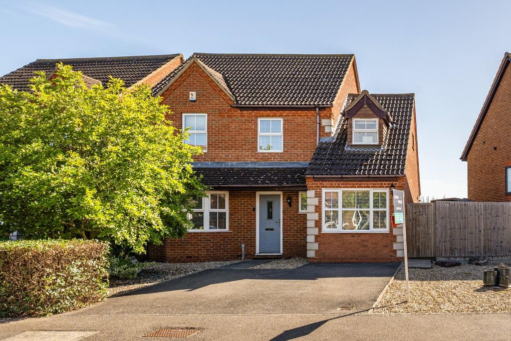 4 bed detached house for saleMerlin Drive, Sandy SG19