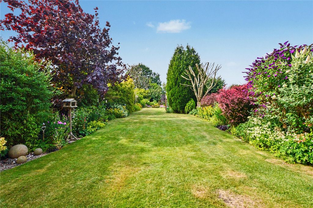 Property photo 2 of 18 Picture No. 04