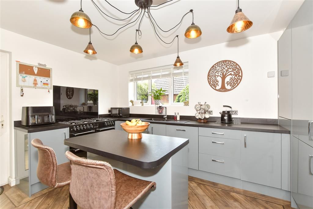 Property photo 1 of 14 Kitchen