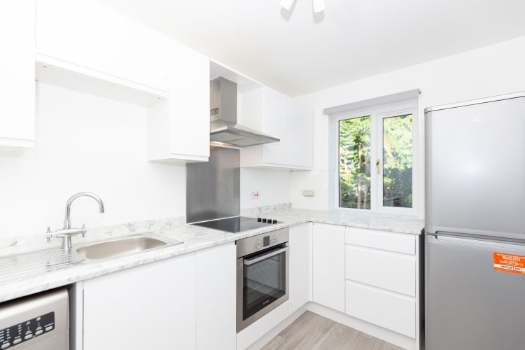 Property photo 3 of 7 184407