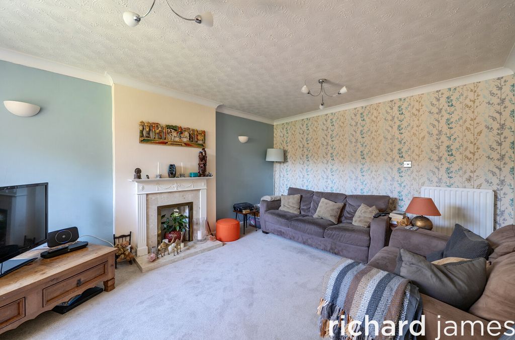 Property photo 2 of 14 7Cfe0c678c9042Eb88Dfe009c497F444