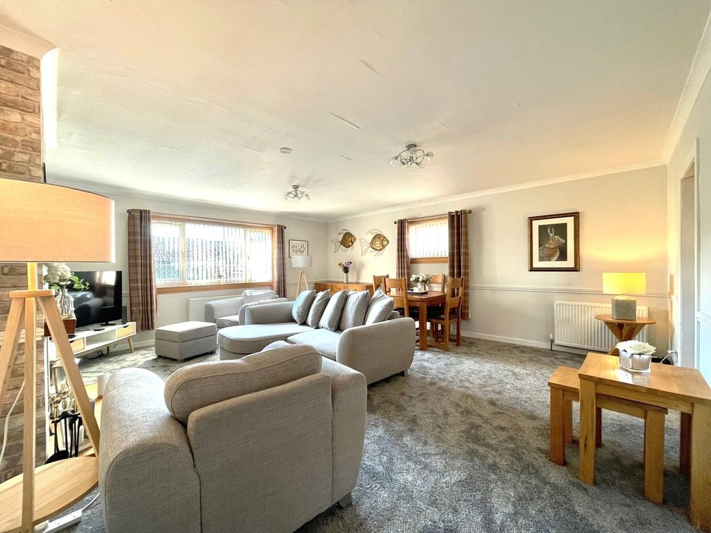 Property photo 3 of 25