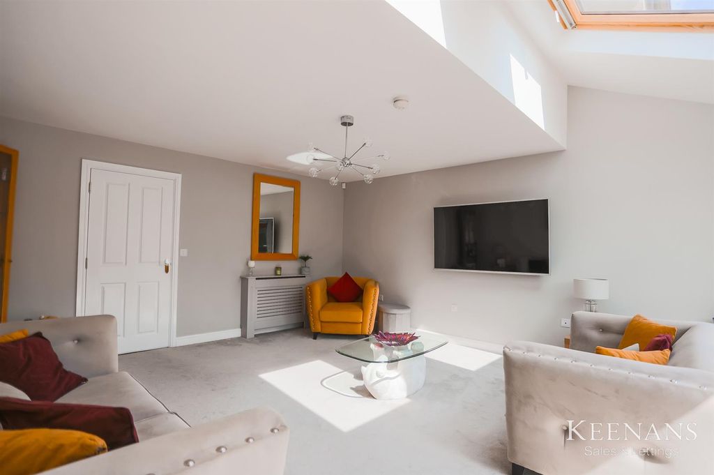 Property photo 3 of 23 3.Jpg
