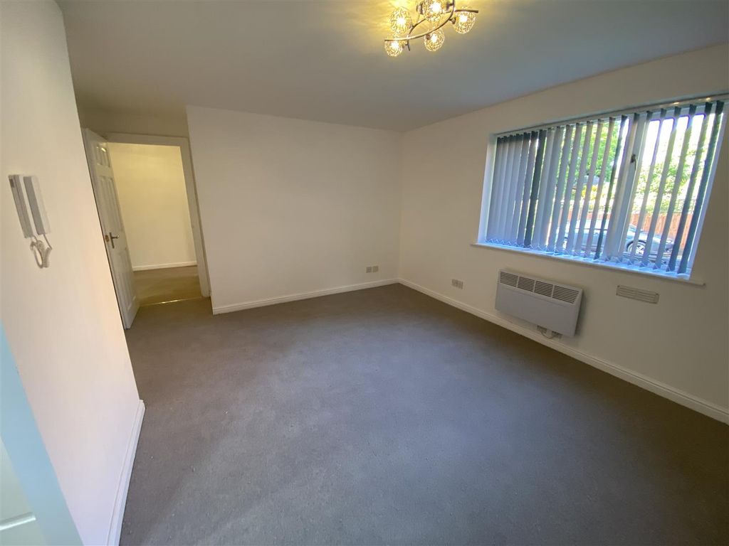 Property photo 3 of 8 Img_0111.Jpg