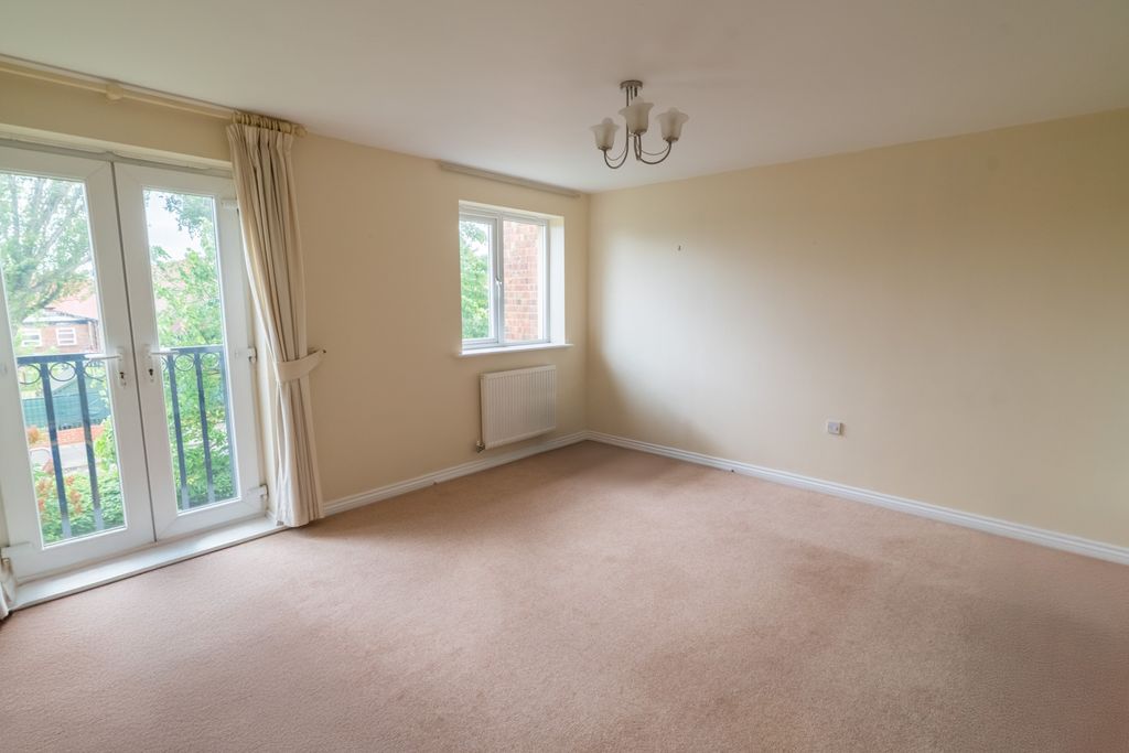 Property photo 3 of 9