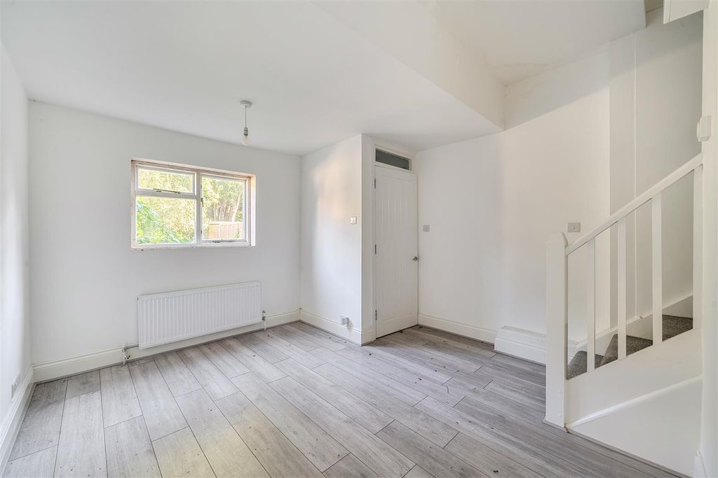 Property photo 2 of 10 1360262-16-68Dbf8d00068d.Jpg