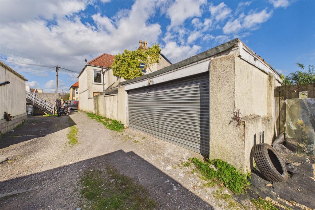 Property photo 2 of 34 1 Toronto Road, Horfield, Bristol Bs7 0Jr | Freeho