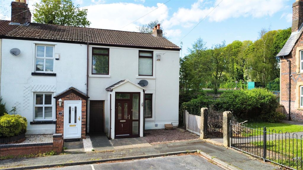 Property photo 1 of 18 Victoria Street For Sale