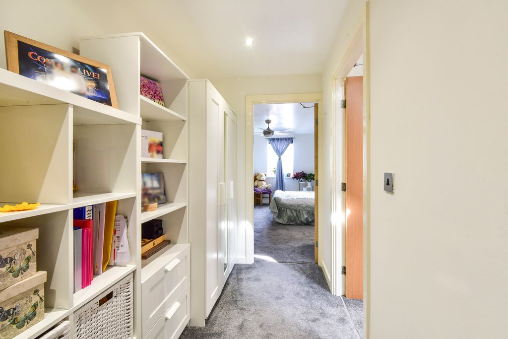 Additional image 12 of 2 bed flat for saleWain Avenue, Chesterfield S41