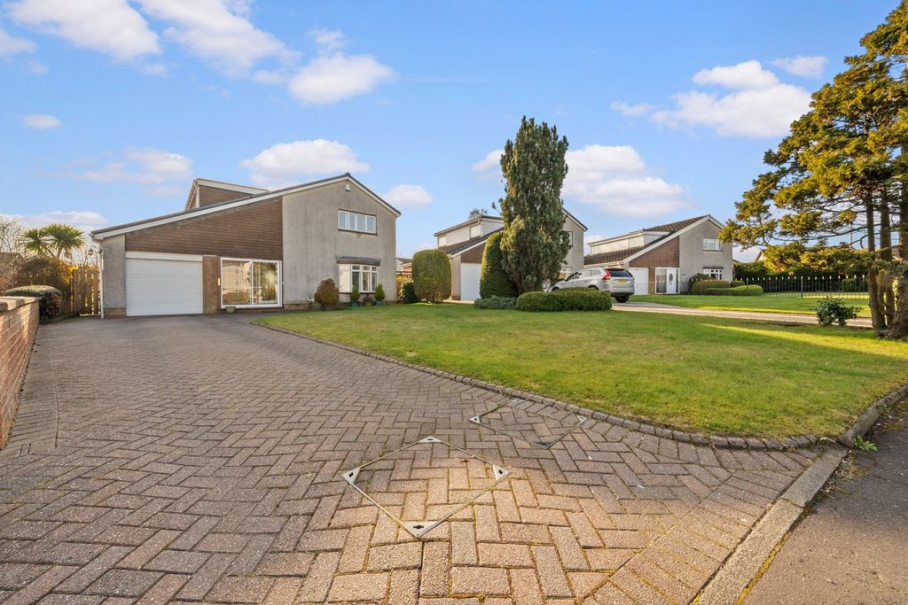 Property photo 1 of 29