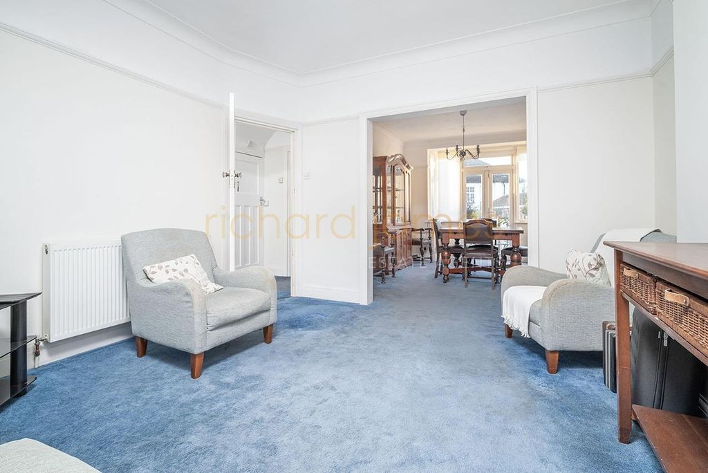 Property photo 3 of 14 W03.Jpg