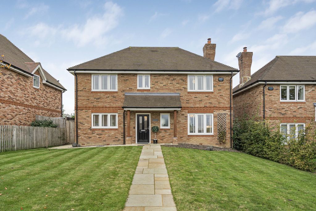 Property photo 1 of 41