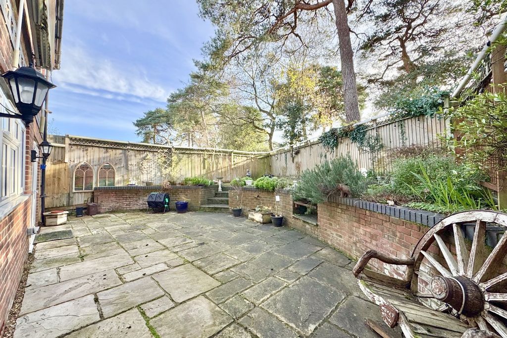 Property photo 3 of 22