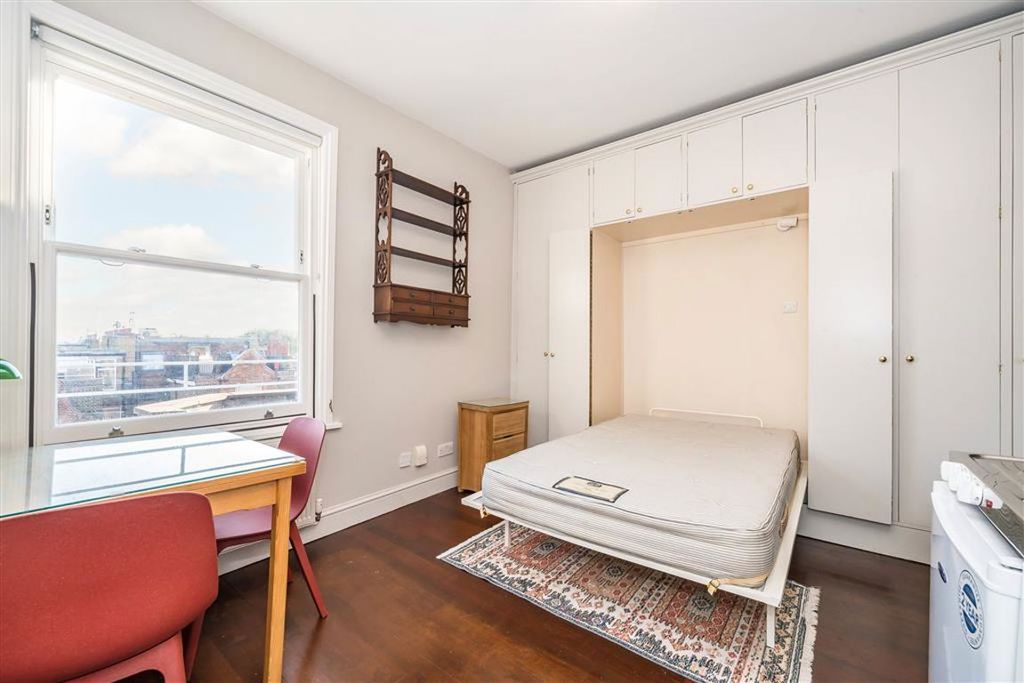 Property photo 1 of 4