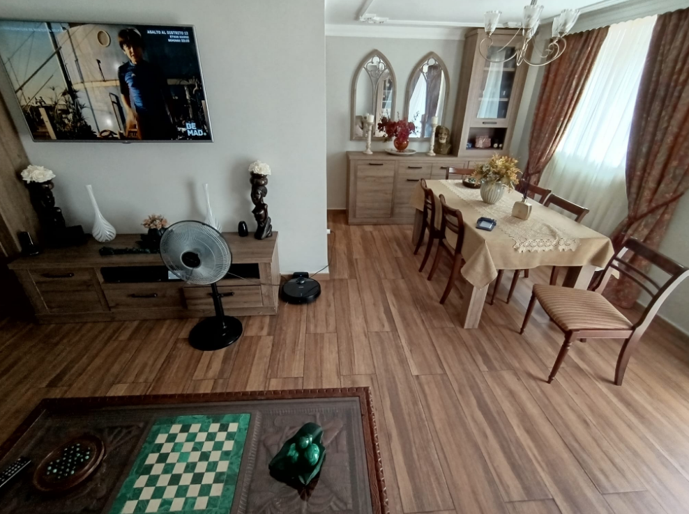 Property photo 2 of 12