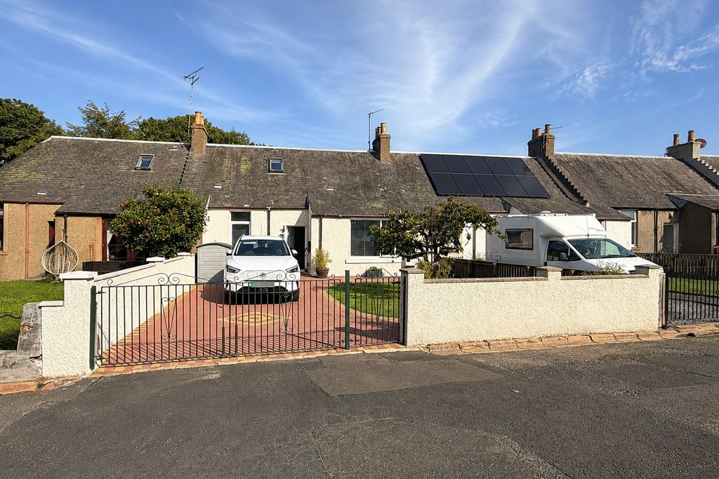Property photo 1 of 28