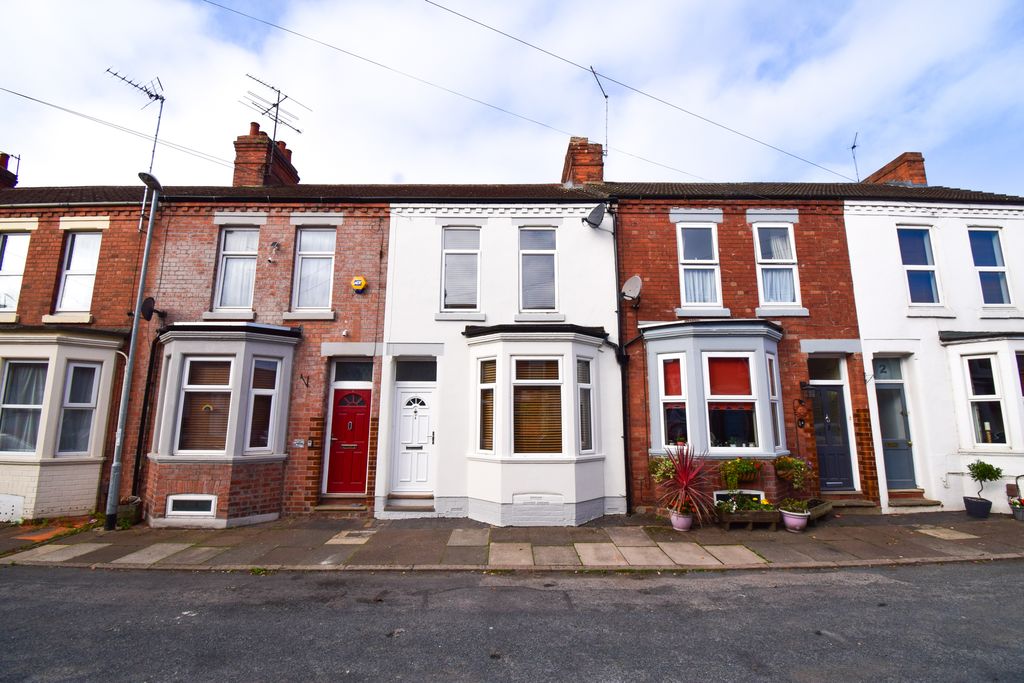 Property photo 1 of 14 External