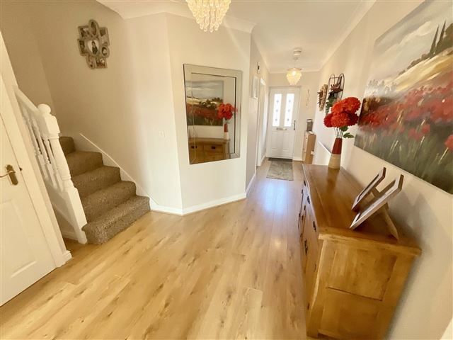 Property photo 2 of 18 Entrance Hall
