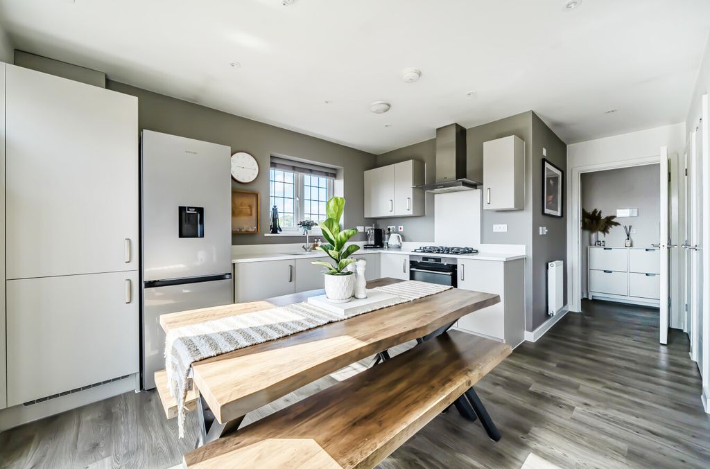 Property photo 2 of 23 1485017-20-6A44E9...