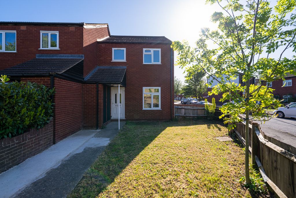 Property photo 1 of 16
