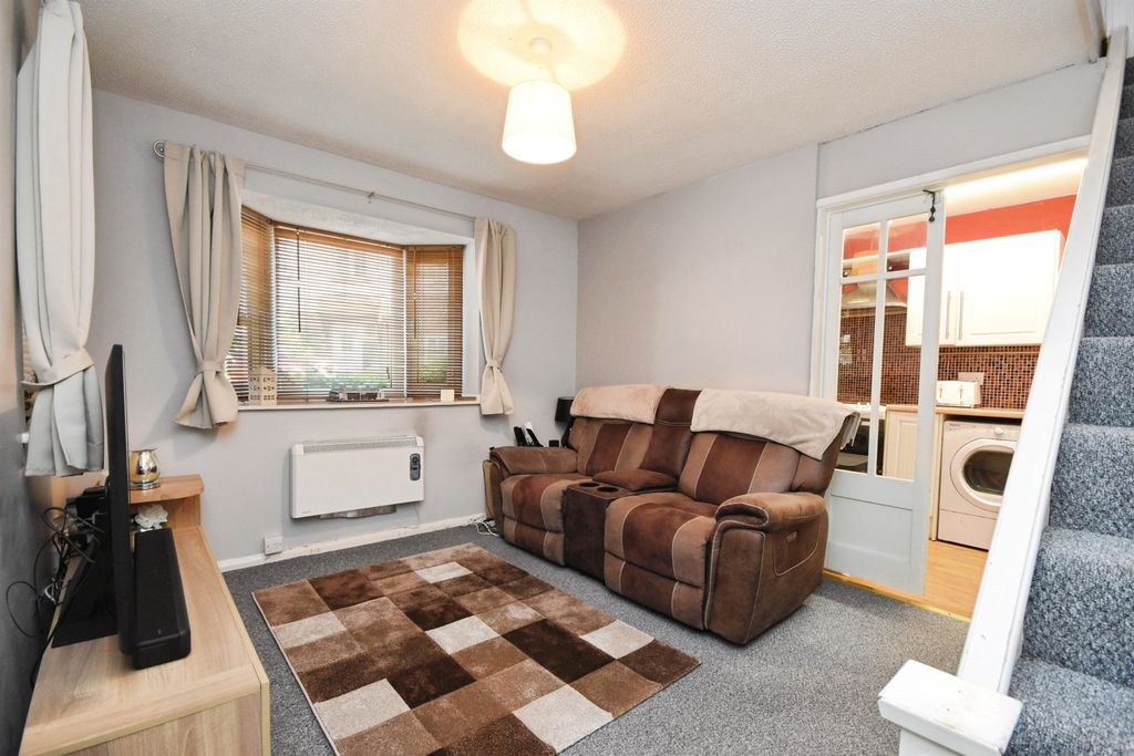 Property photo 2 of 16
