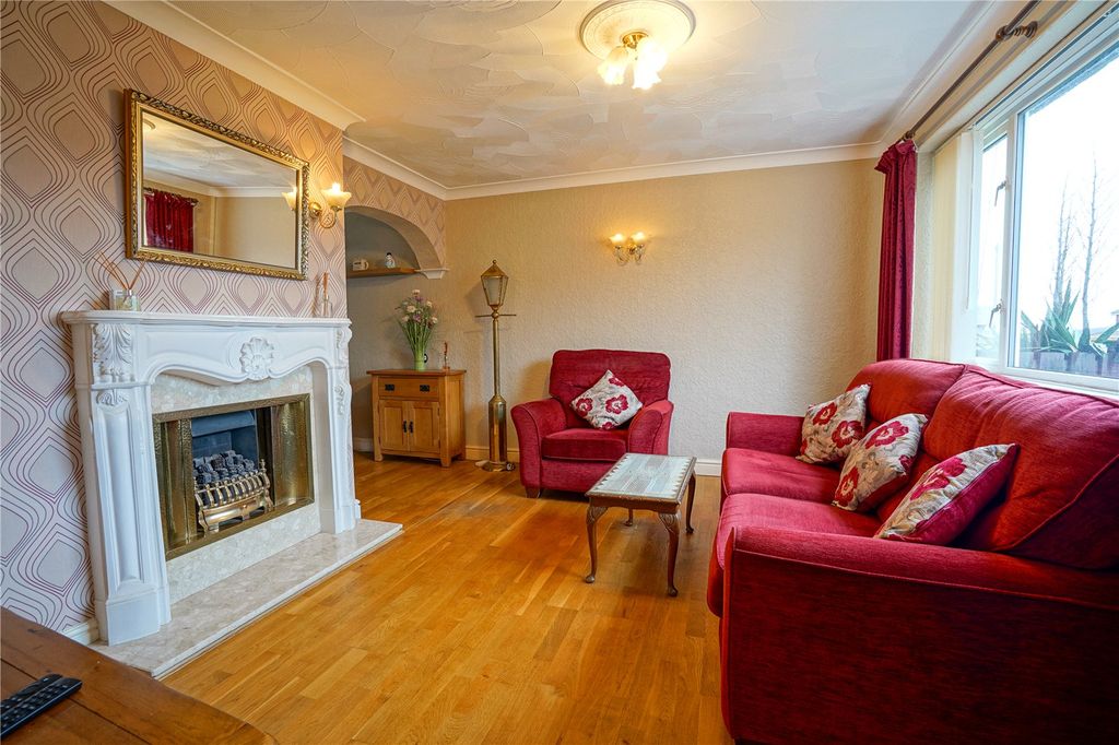 Property photo 2 of 13 Picture No. 05