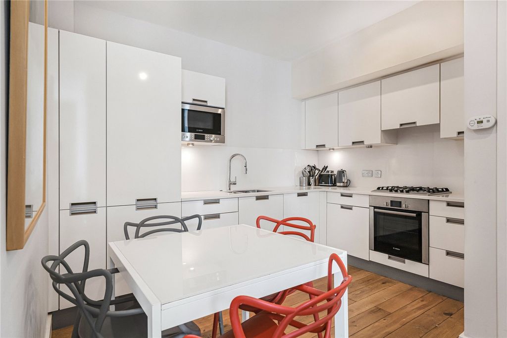Property photo 2 of 16 Kitchen