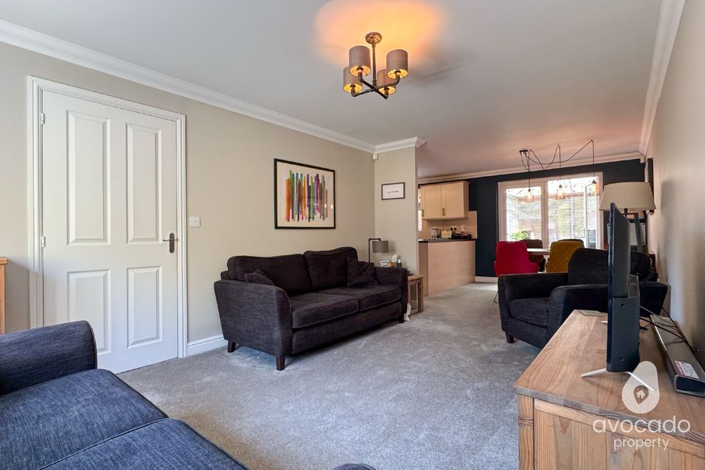 Property photo 2 of 23 5300462