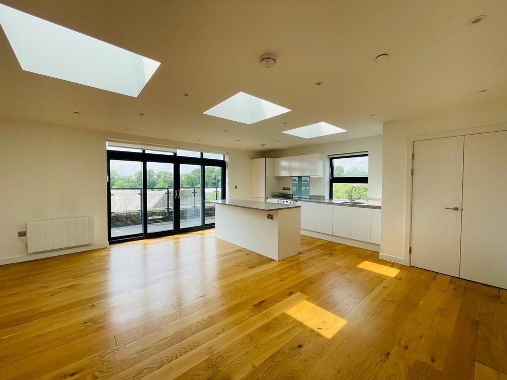 Property photo 3 of 15 Living Room Pic 2.Jpg