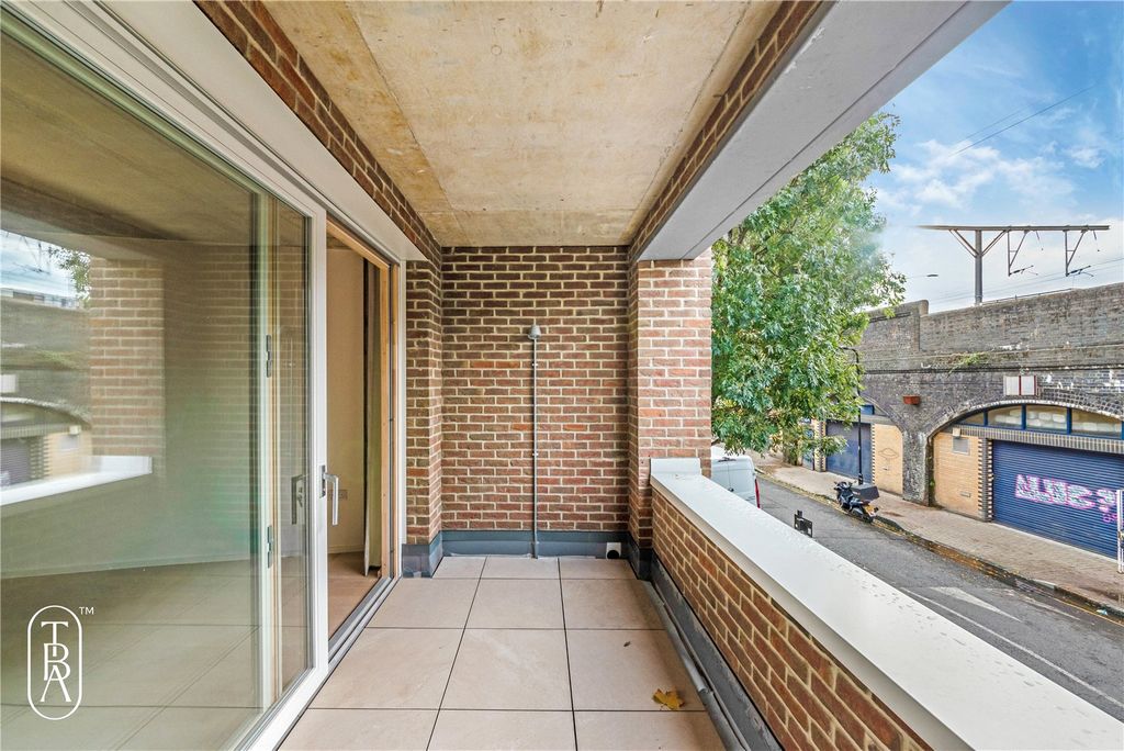 Property photo 3 of 21 Picture No. 55