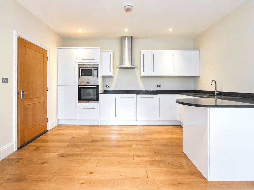Property photo 2 of 12 Kitchen/Reception
