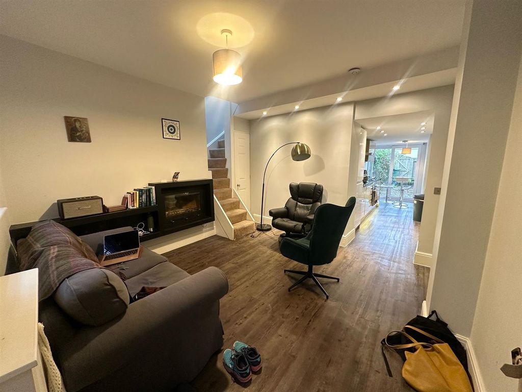 Property photo 2 of 10 Whatsapp Image 2024-10-02 At 10.54.40 Am (1).Jpeg