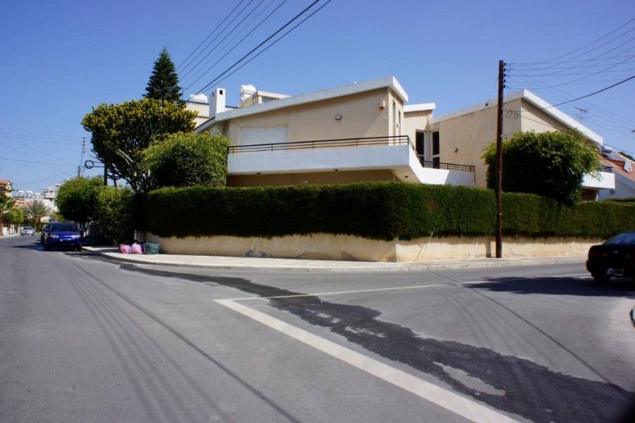 Property photo 3 of 4