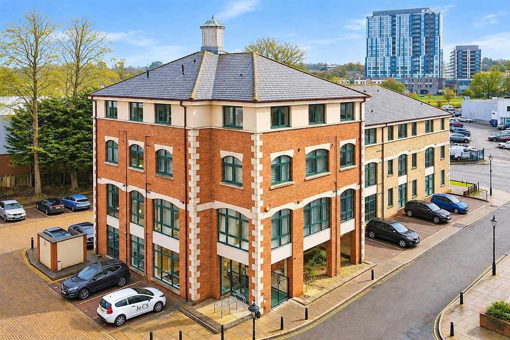 Property photo 1 of 8 4c348A19-020B-41E2-9Ccf-9E17868A2086.Png